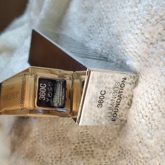 ANASTASIA BEVERLY HILLS LUMINOUS FOUNDATION in Shade 360C 30ml/1.0fl oz - Picture 4 of 8